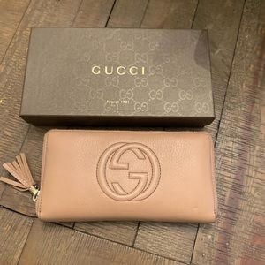 Gucci soho wallet (tan)